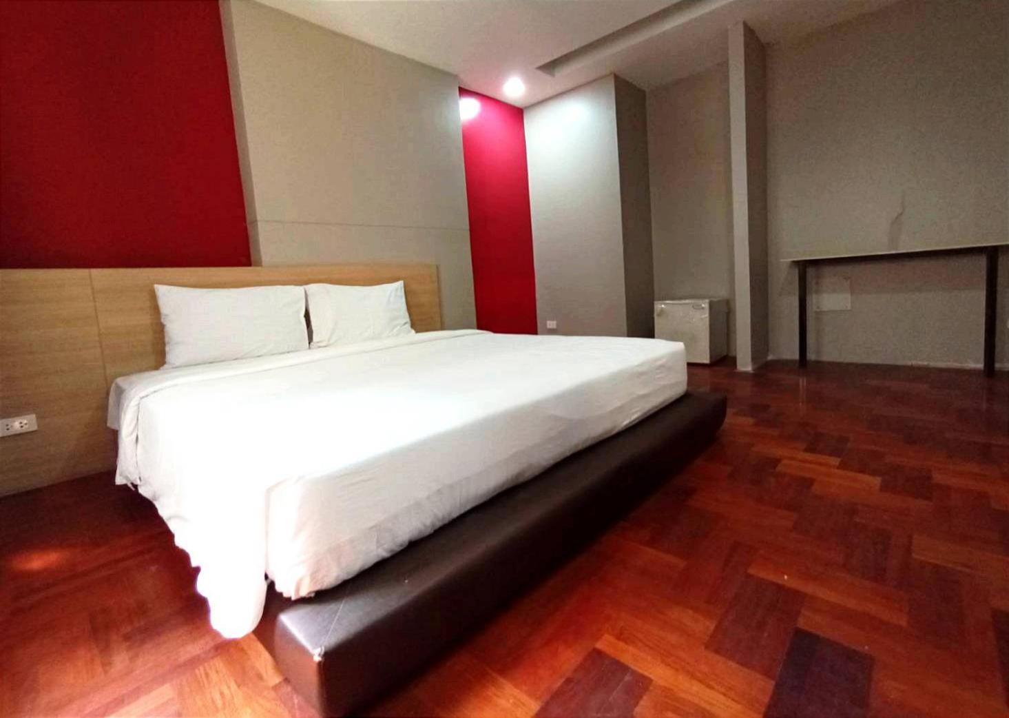Go Inn Silom - Bts Saint Louis Bangkok Buitenkant foto