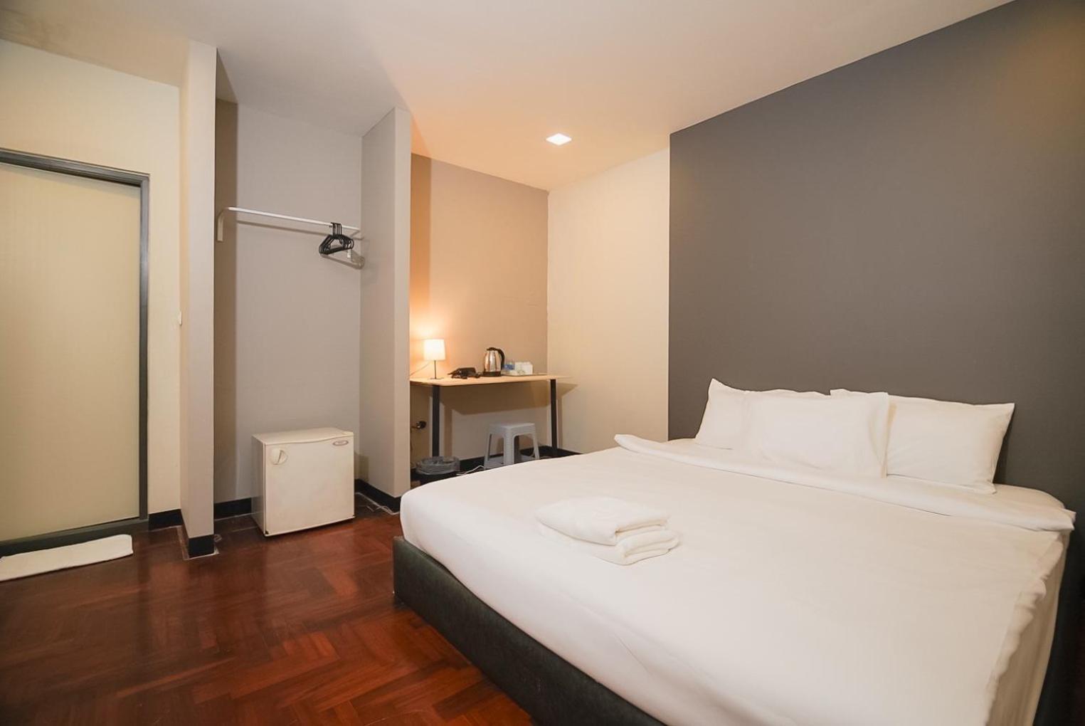 Go Inn Silom - Bts Saint Louis Bangkok Buitenkant foto